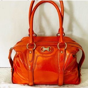 EUC Michael Kors leather shoulder bag